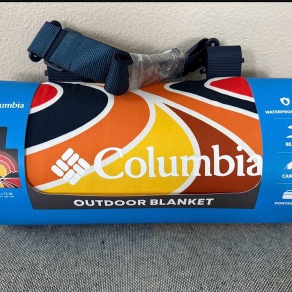 Columbia Blue and Black Outdoor Blanket - Picture 1 of 2